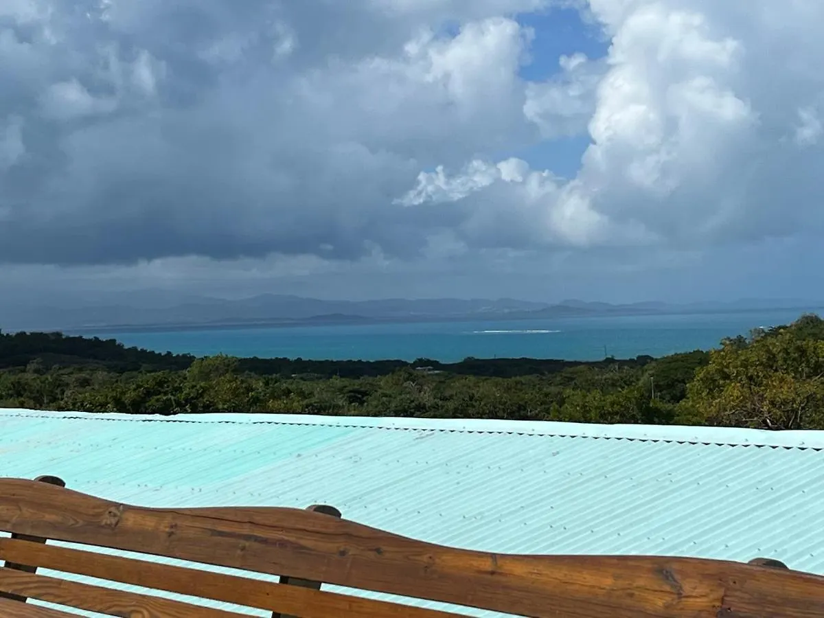 Old Crow Hotel And Suites Vieques
