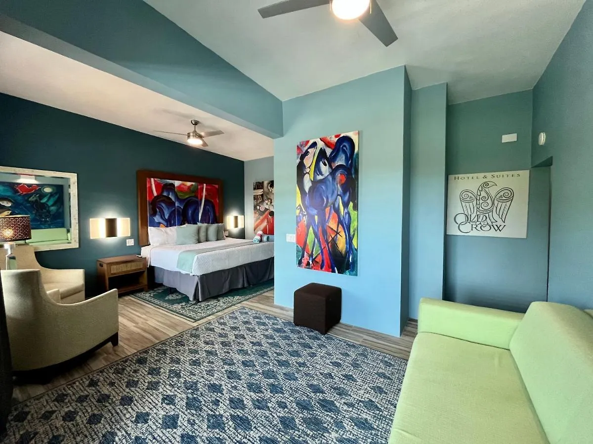 Old Crow Hotel And Suites Vieques