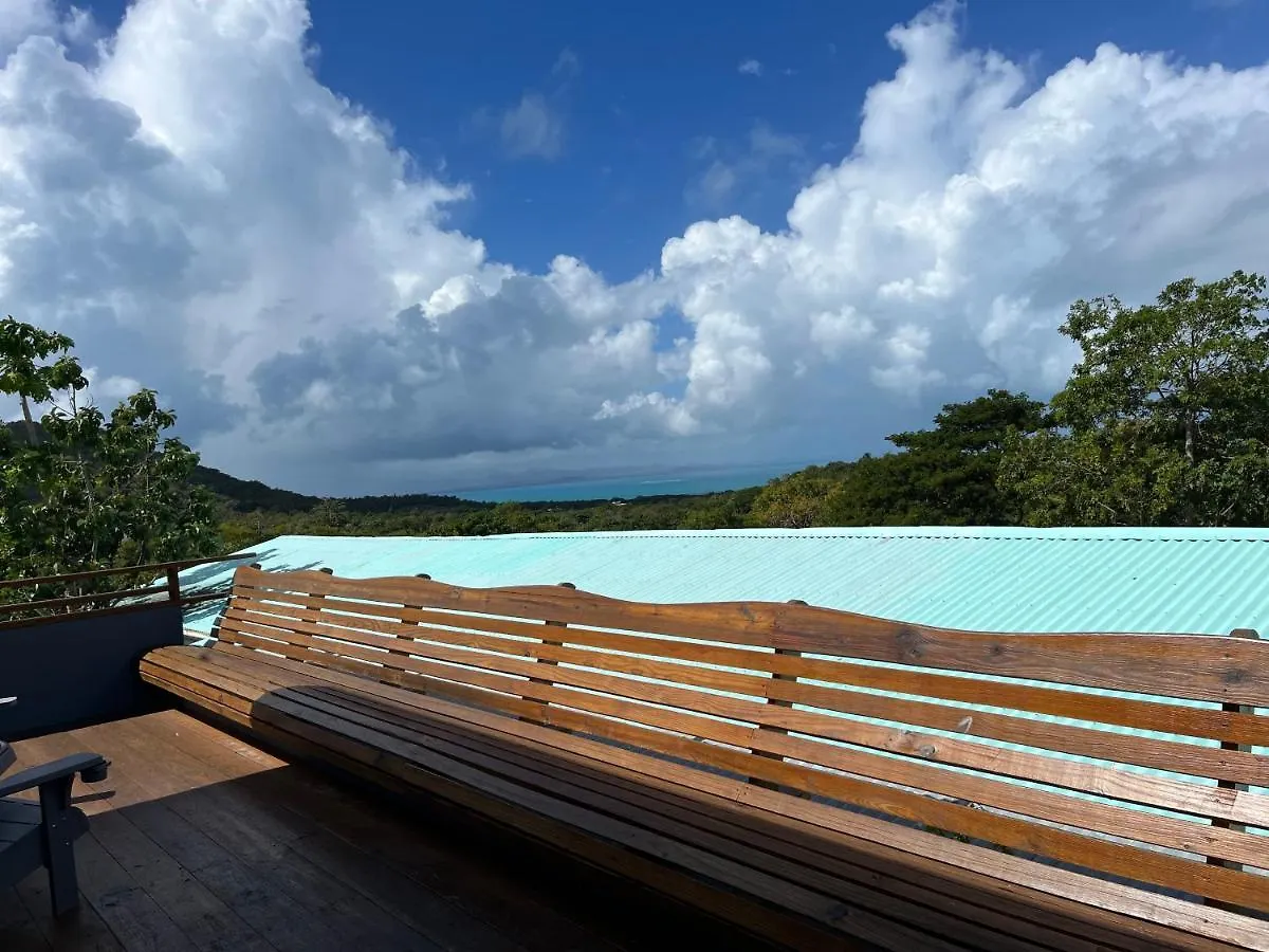 Old Crow Hotel And Suites Vieques