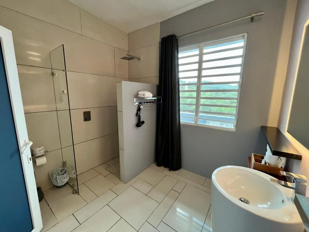 Old Crow Hotel And Suites Vieques