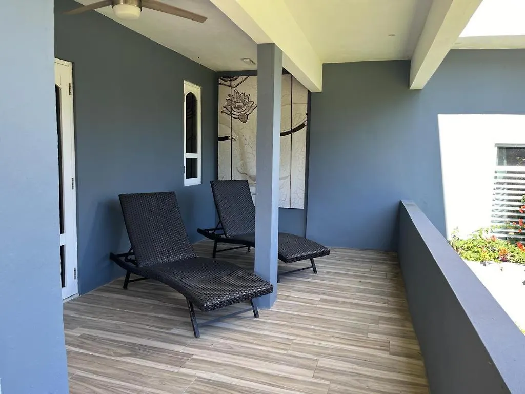 Old Crow Hotel And Suites Vieques