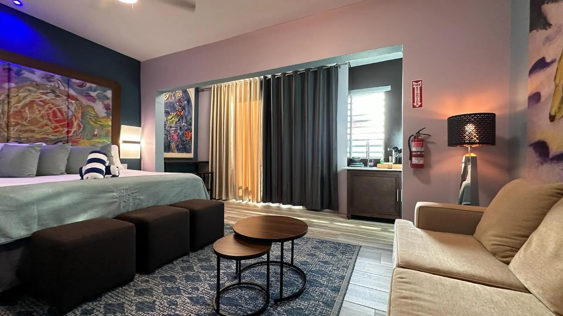 Old Crow Hotel And Suites Vieques
