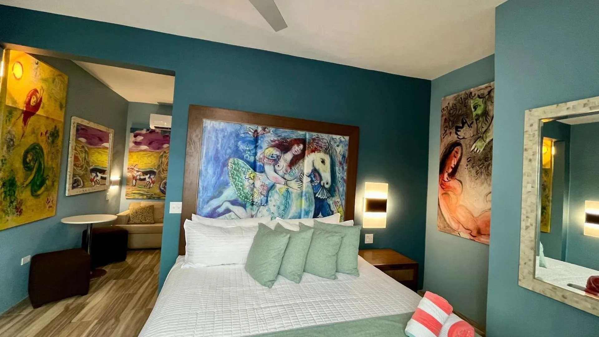Old Crow Hotel And Suites Vieques
